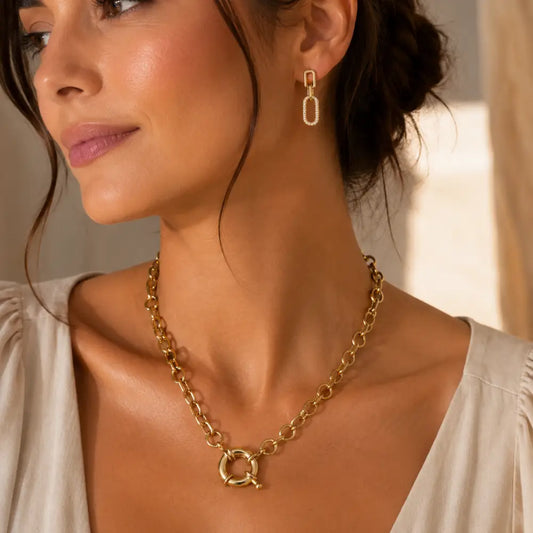 Collar Évora Broche Timón Enchapado Oro 24K