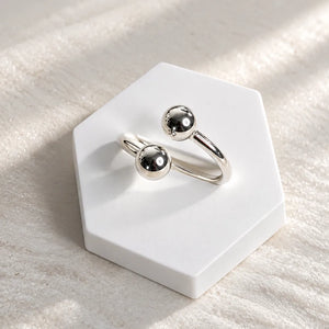 Anillo Esfera Ajustable · Plata 925